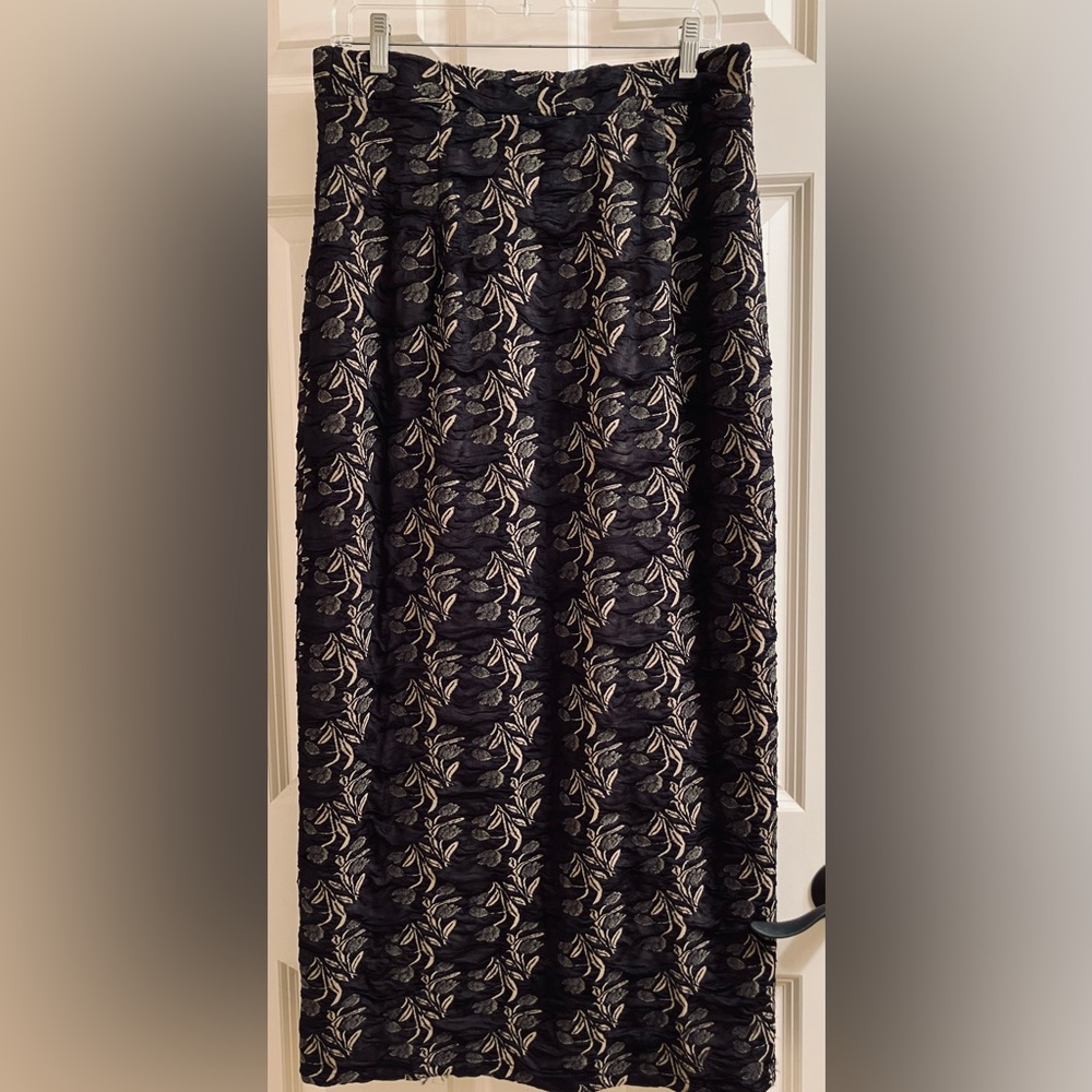 Zashi Woman’s Maxi Skirt Size M